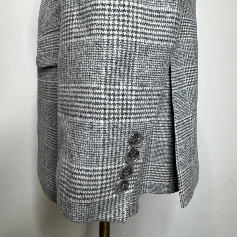 Facconable Mens Blazer Jacket Gray‎ Plaid Wool Silk Blend Size 40R FB1109
